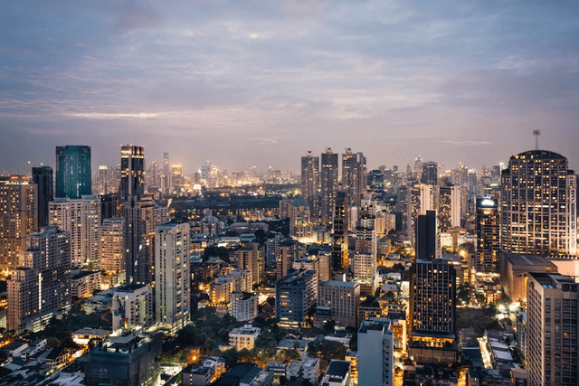 Post: skyline